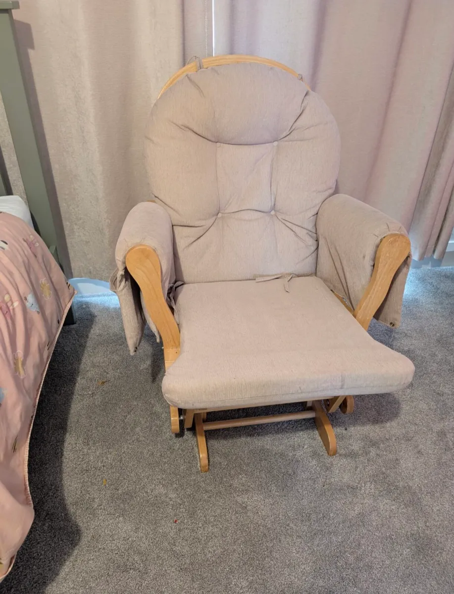 Baby nursing rocking chair - Image 3