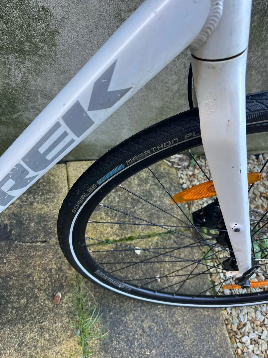 Trek Hybrid FX3 XL - Image 3
