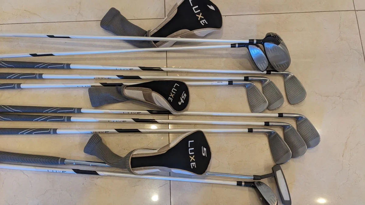 Ladies Wilson Right Hand, Irons, Woods&Putter - Image 4