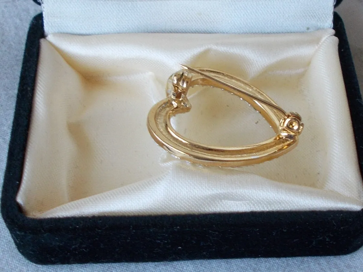 Gold Plated Heart Brooch + 1 - Image 4