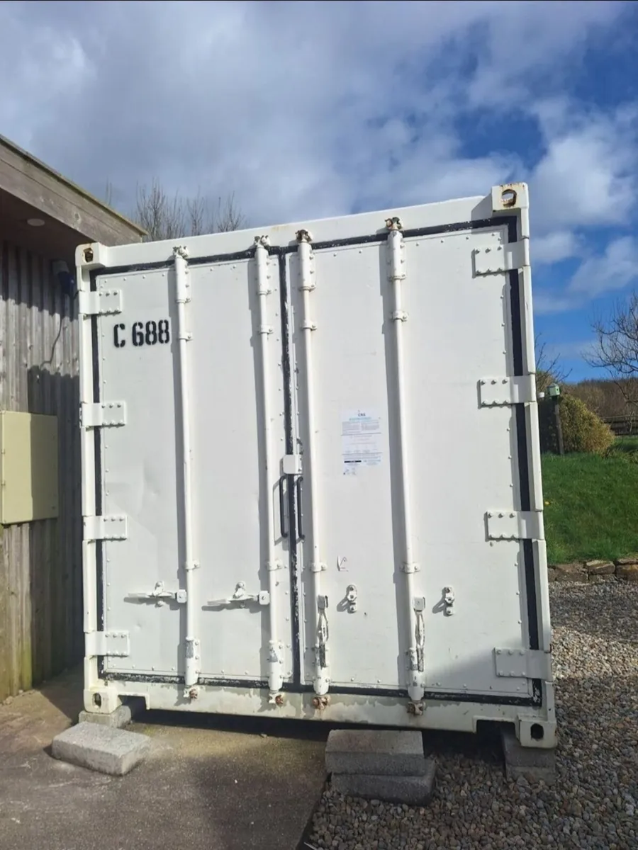 Lrge walk in freezer - Image 1