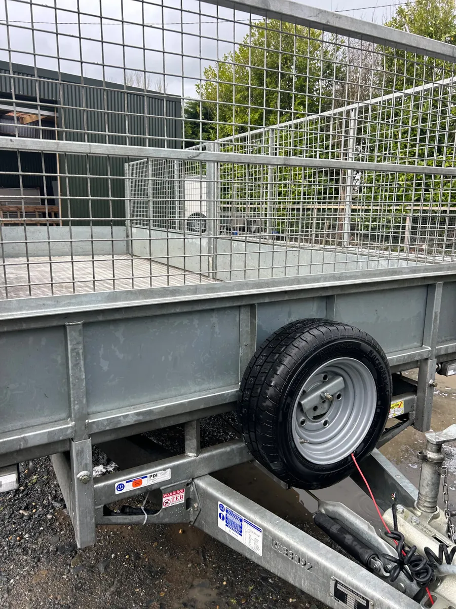 Ifor Williams 16x6.6 Tri Axle with Mesh+alum Floor - Image 3