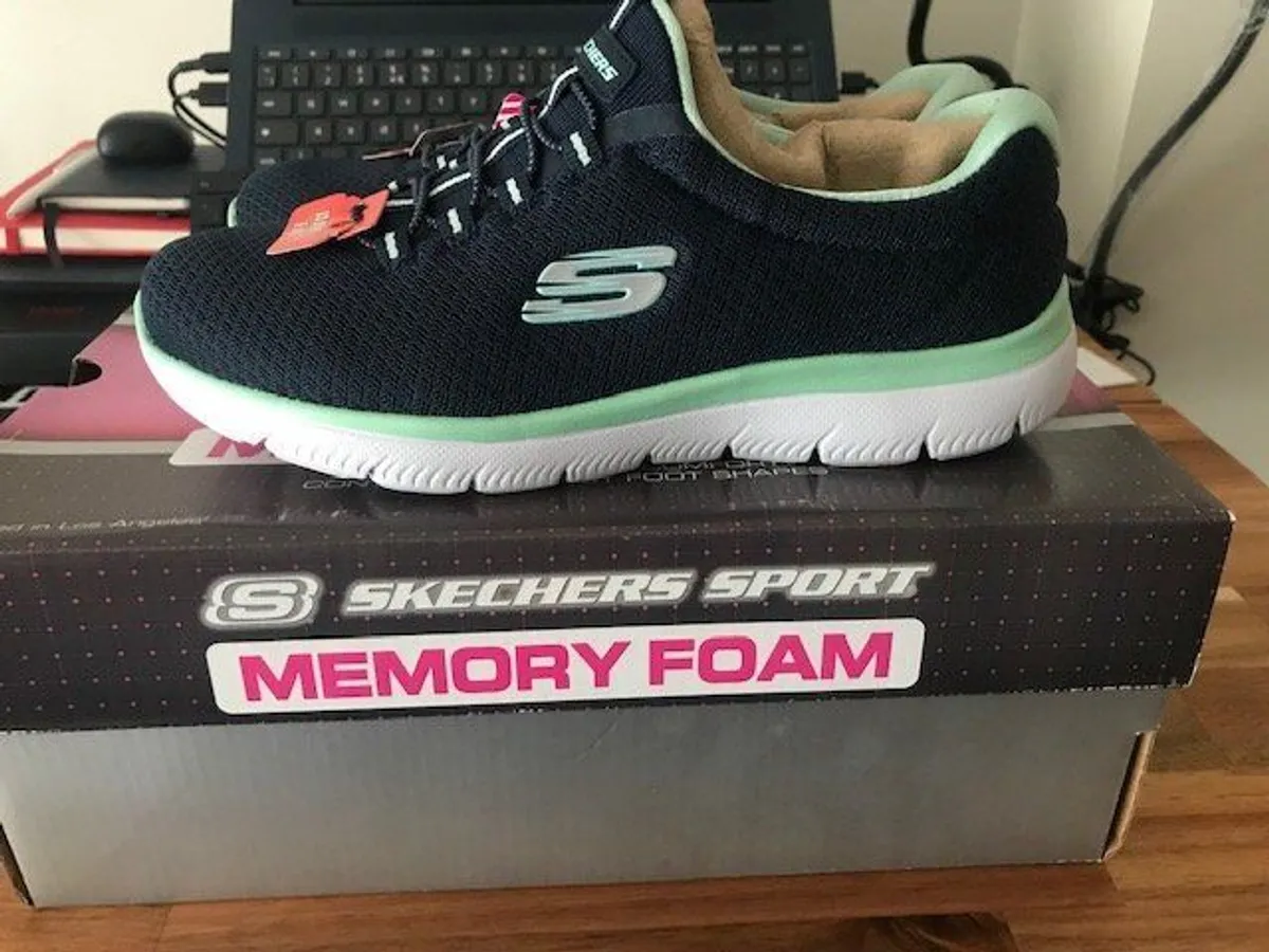 Womens Skechers Trainers Size: UK 3 / EUR 36 - Image 2