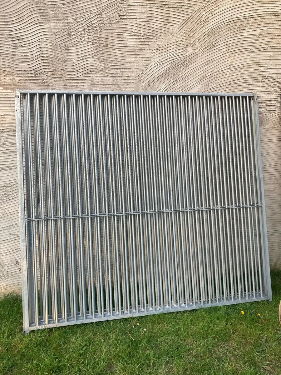 Fully Galvanised panels 7 in total - Image 2