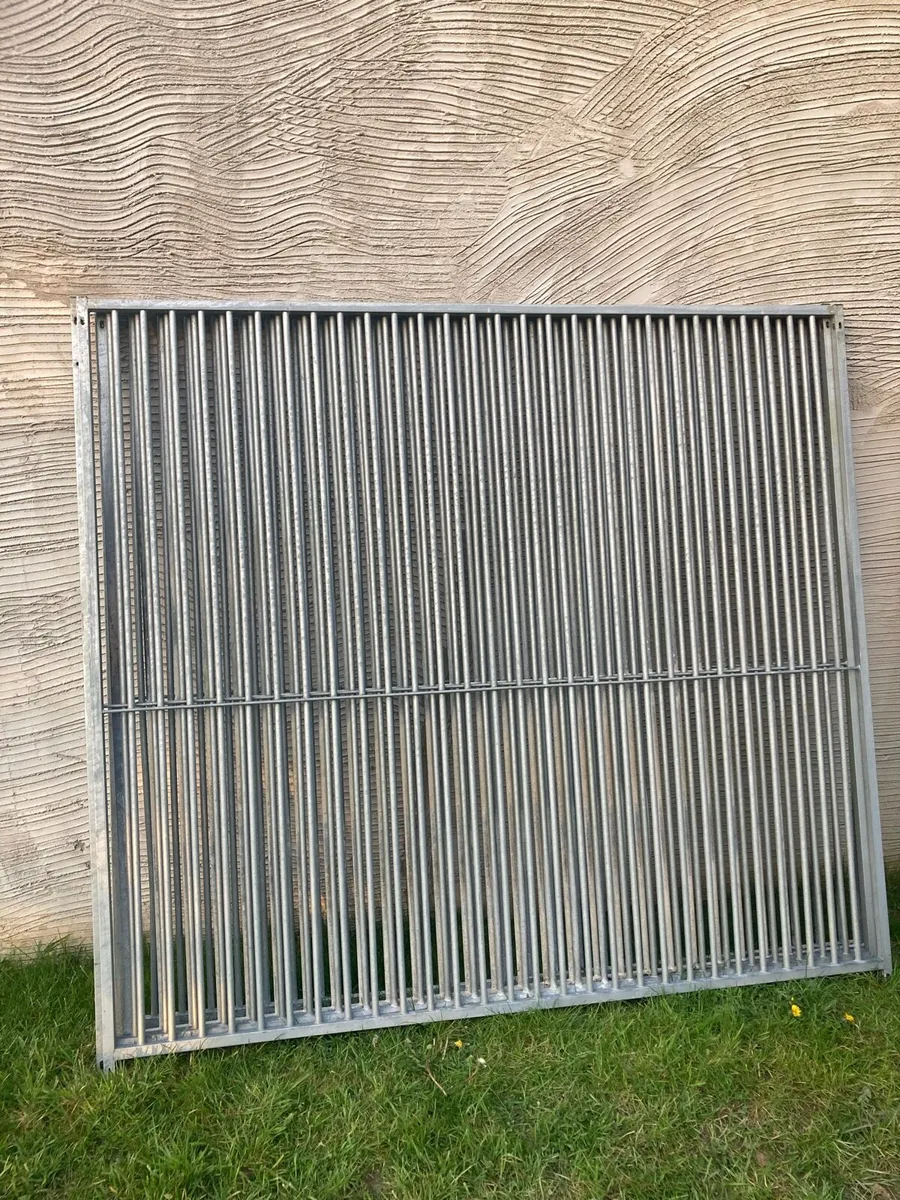 Fully Galvanised panels 7 in total - Image 3