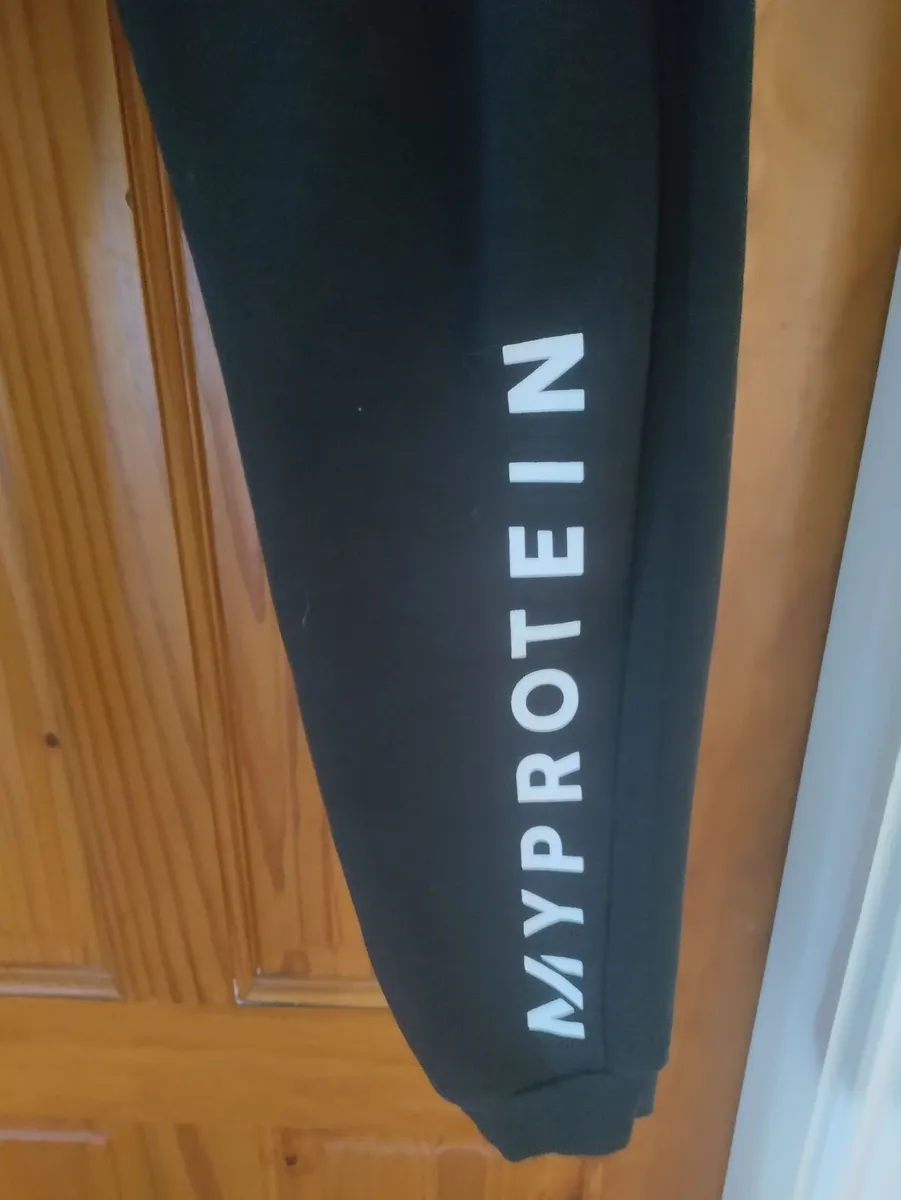 MyProtein Gym Pants L New - Image 1