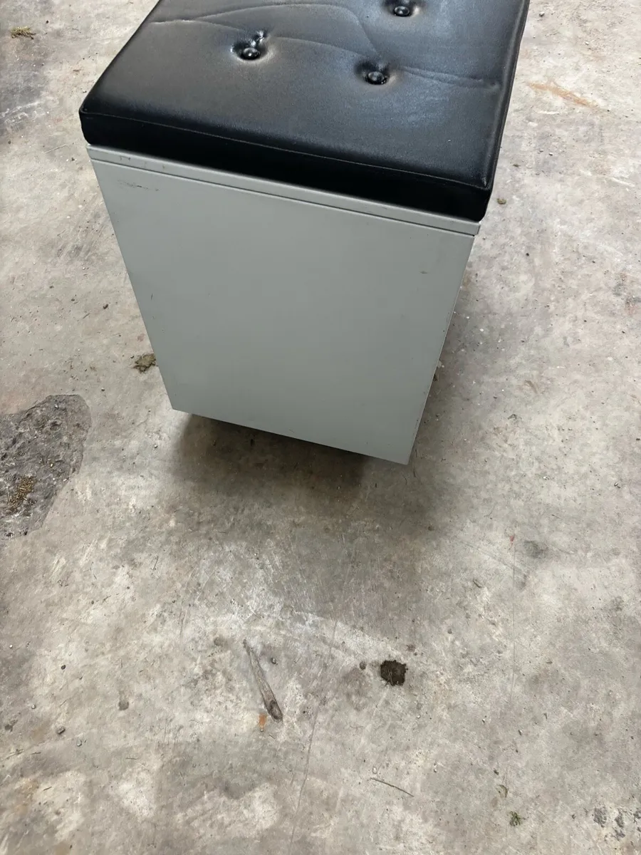 Filing cabinet - Image 4
