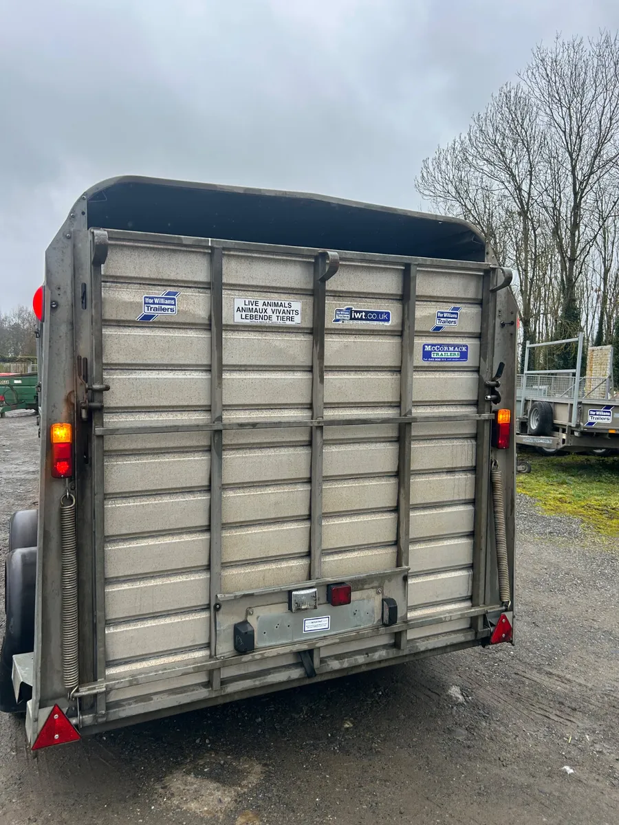 2022 Ifor Williams 10x6 Ta510 Livestock Trailer - Image 4