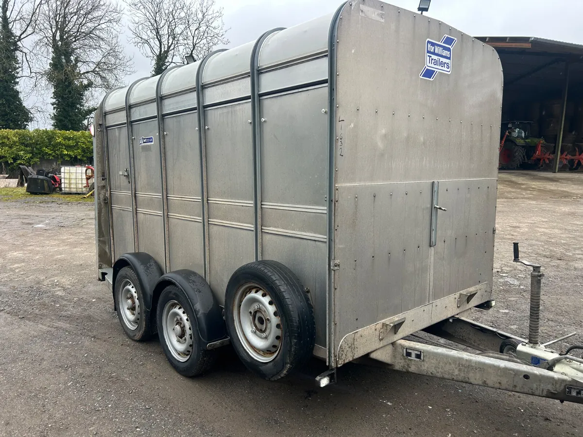 2022 Ifor Williams 10x6 Ta510 Livestock Trailer - Image 2
