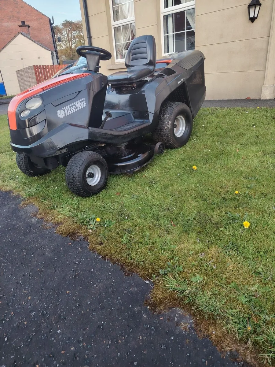 Ride on lawnmower - Image 2