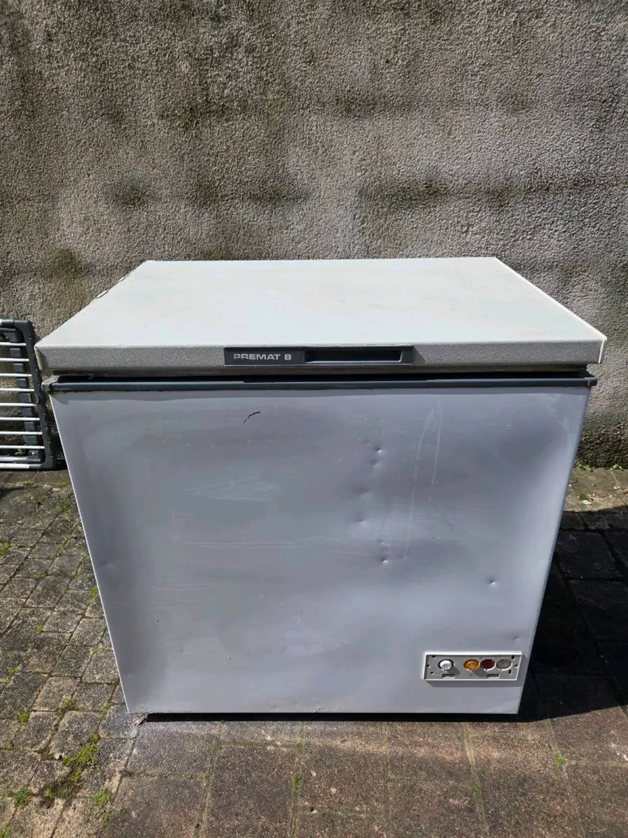 Chest freezer - Image 1