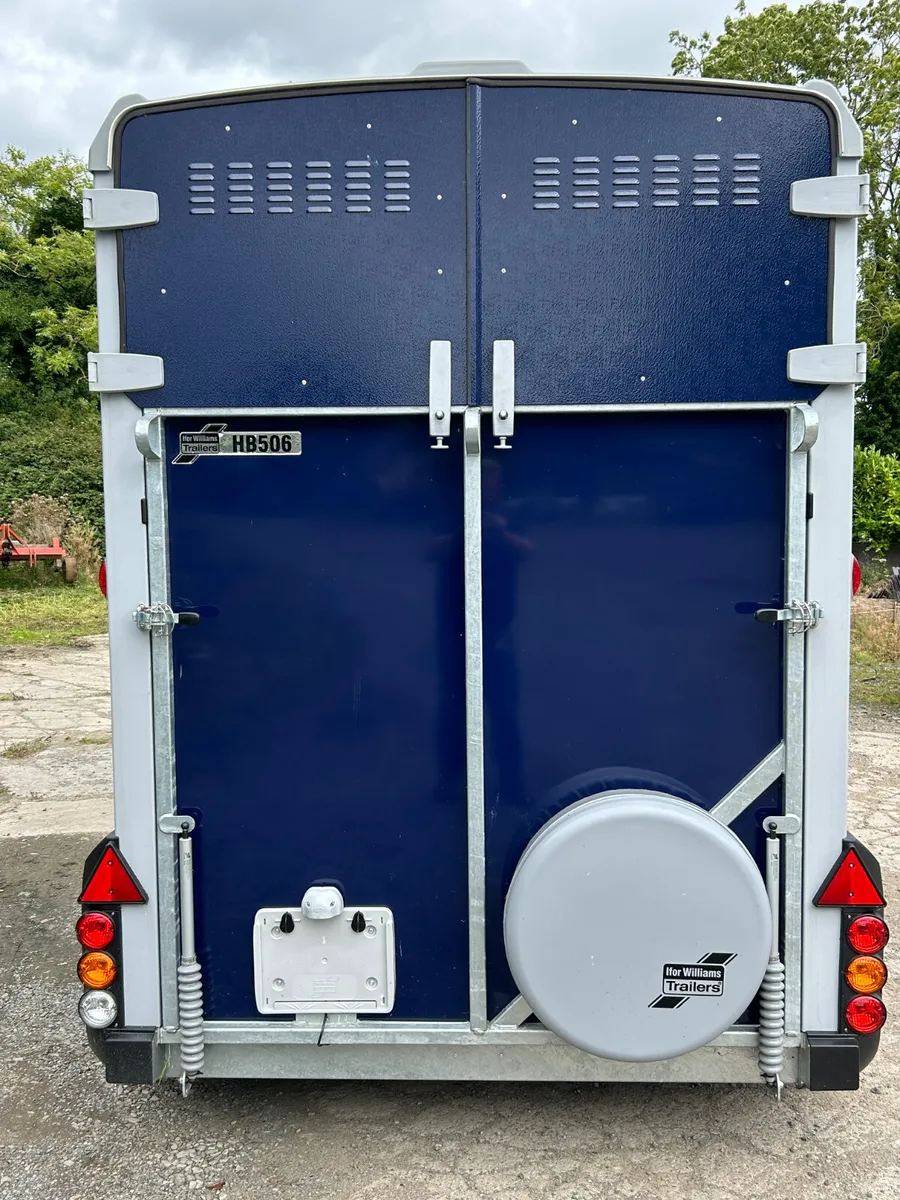New Ifor Williams HB506 Horsebox - Image 2