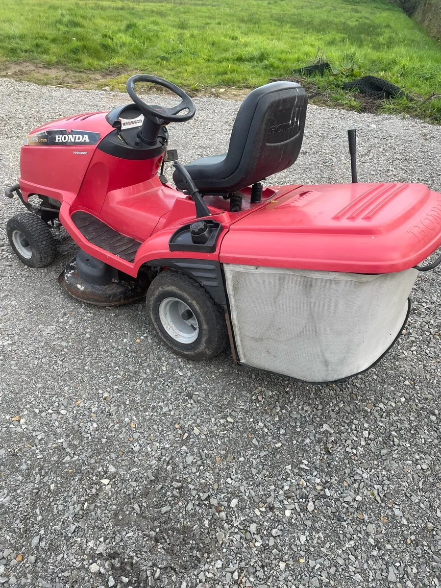 Honda 17 hp lawnmower - Image 4