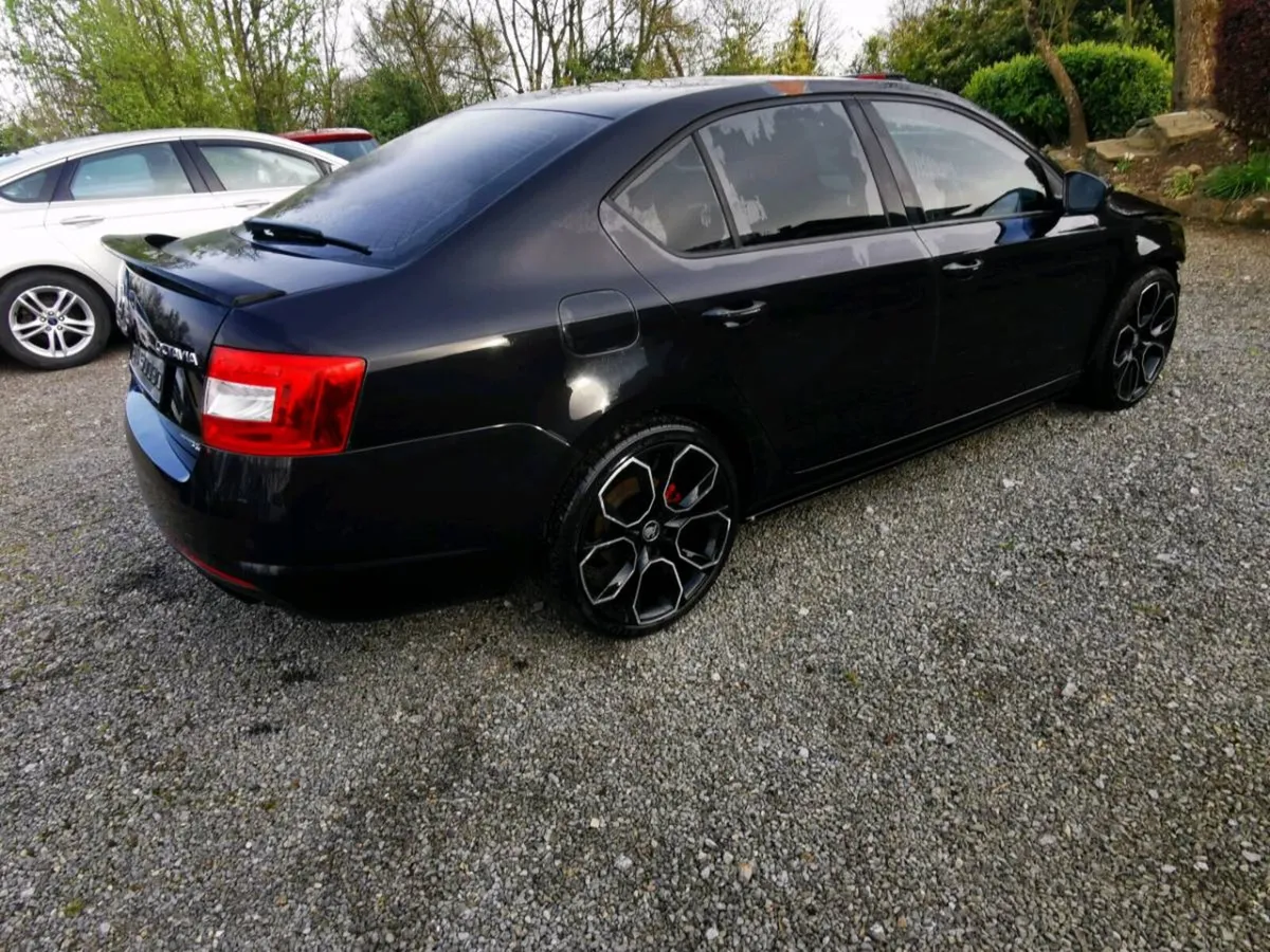 151 Skoda Octavia VRS - Image 2