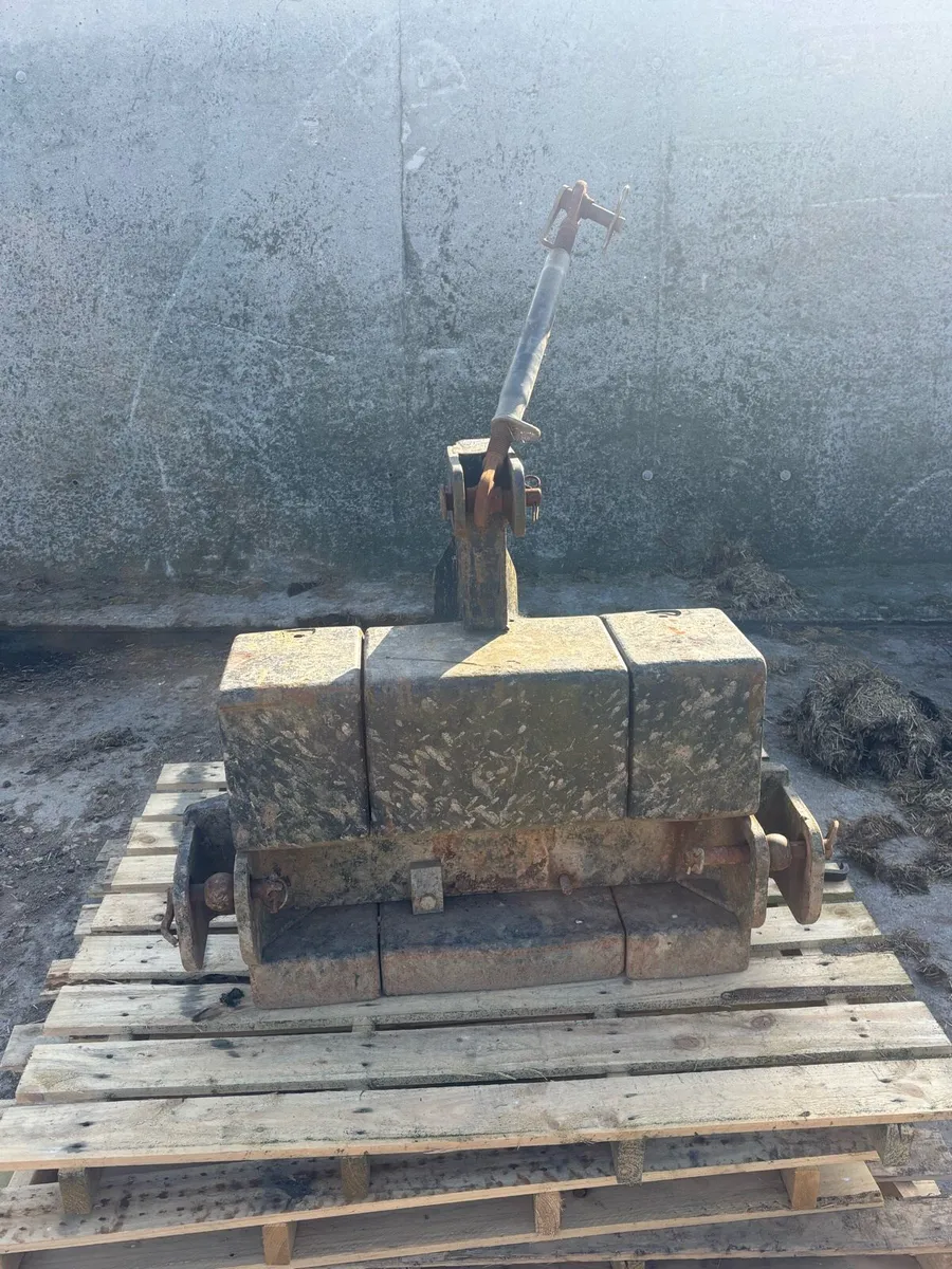 1 tonne front weight - Image 2