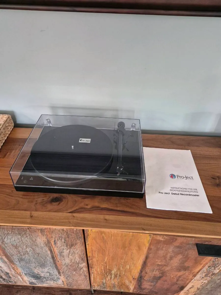 Project Debut Turntable - Image 2