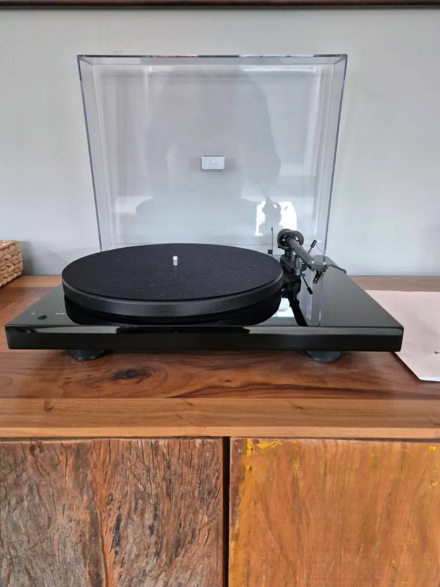 Project Debut Turntable - Image 4