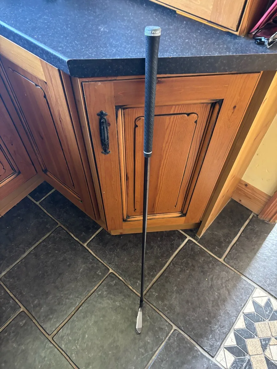Taylormade 4 iron - Image 1