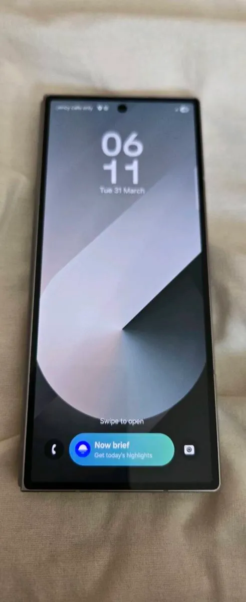 Samsung z fold 6 - Image 1