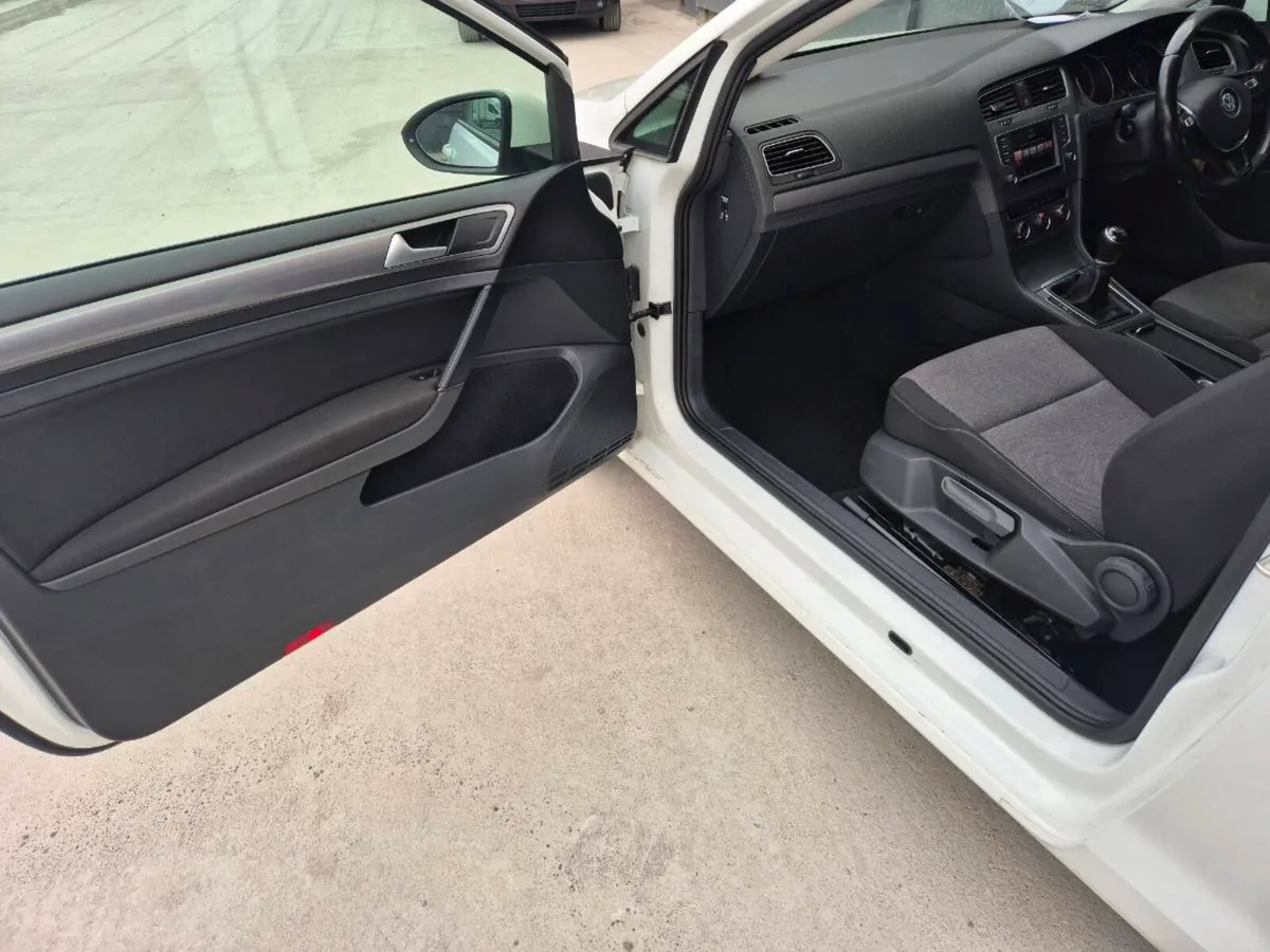 VW Golf VAN - Image 4
