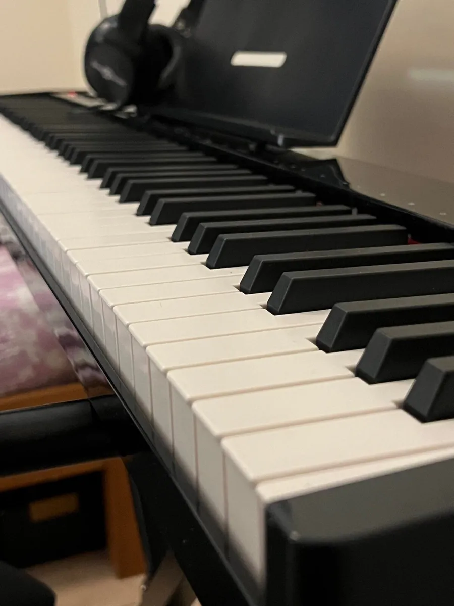 Electric piano - Image 3