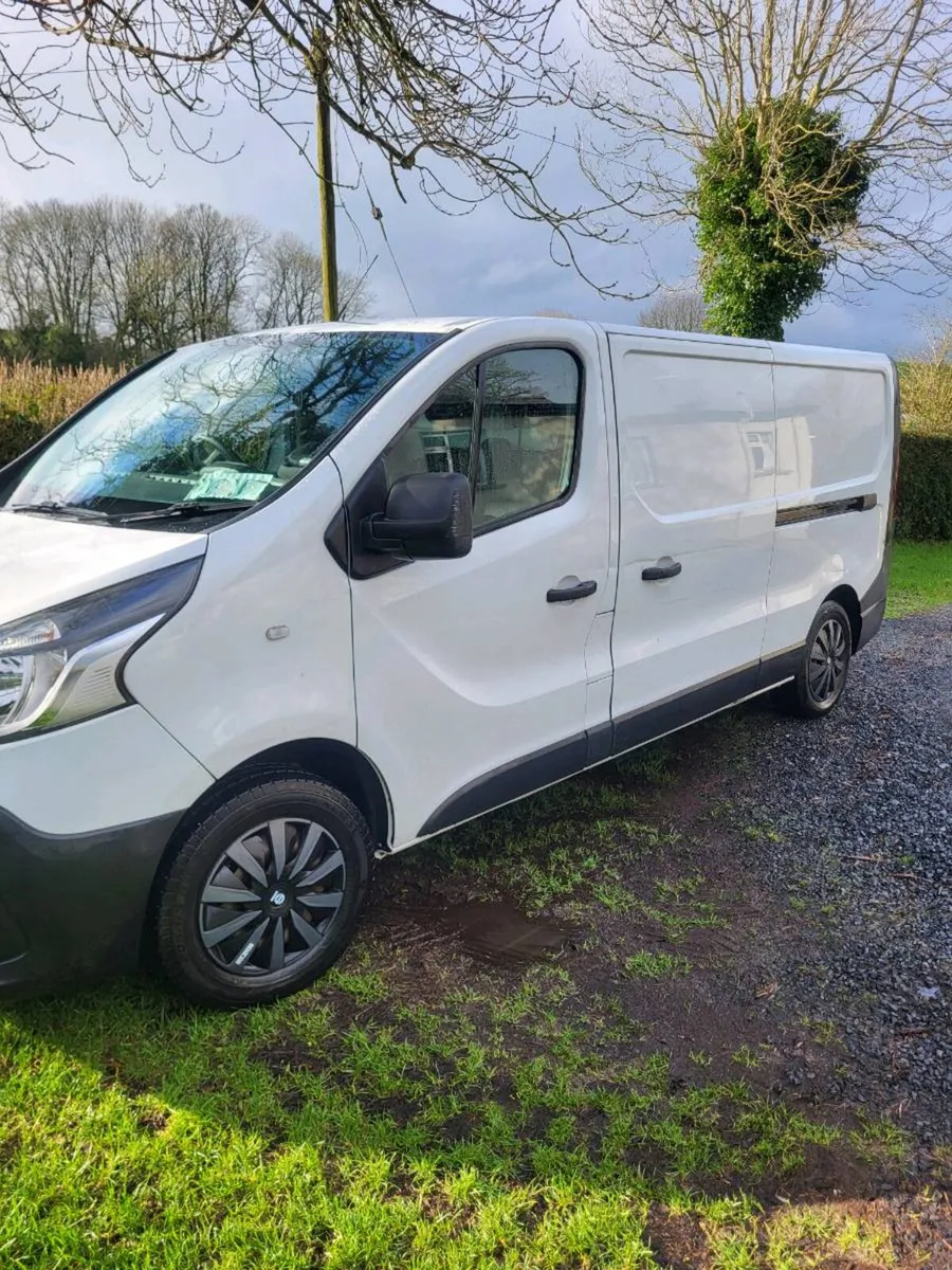 Renault traffic - Image 2