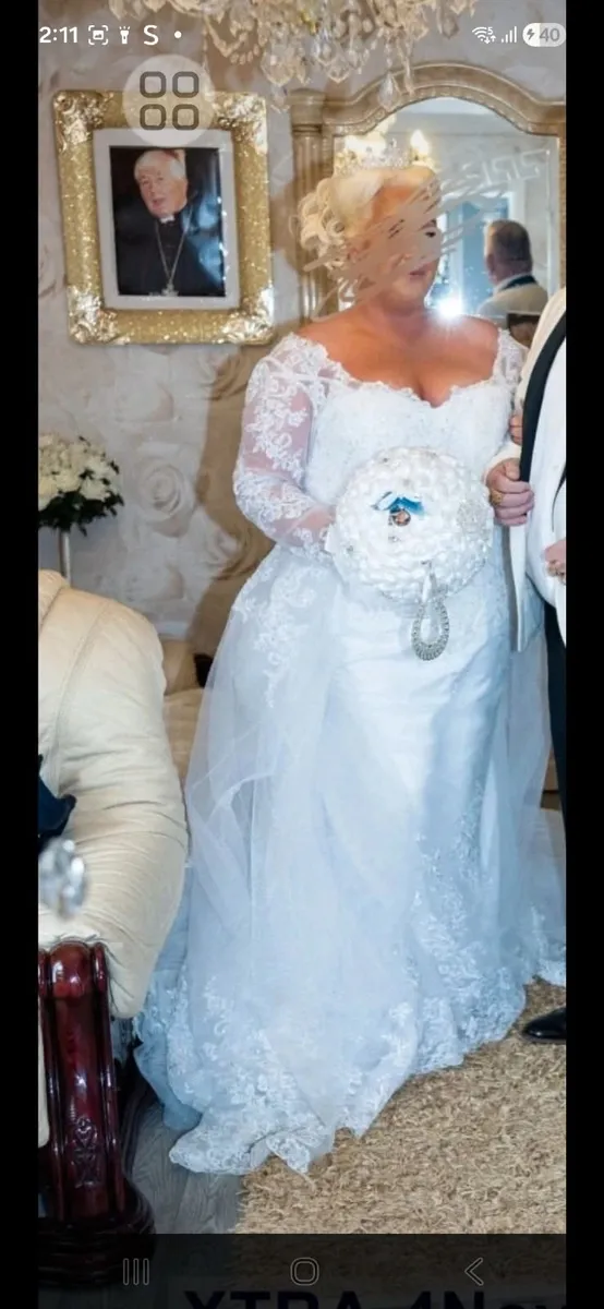 Wedding dress - Image 3