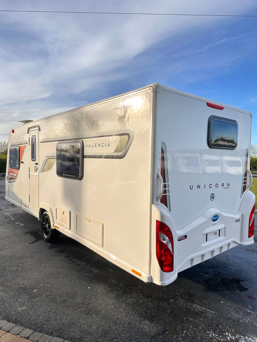 ✨STUNNING BAILEY UNICORN 4 BERTH FIXED BED✨ - Image 2