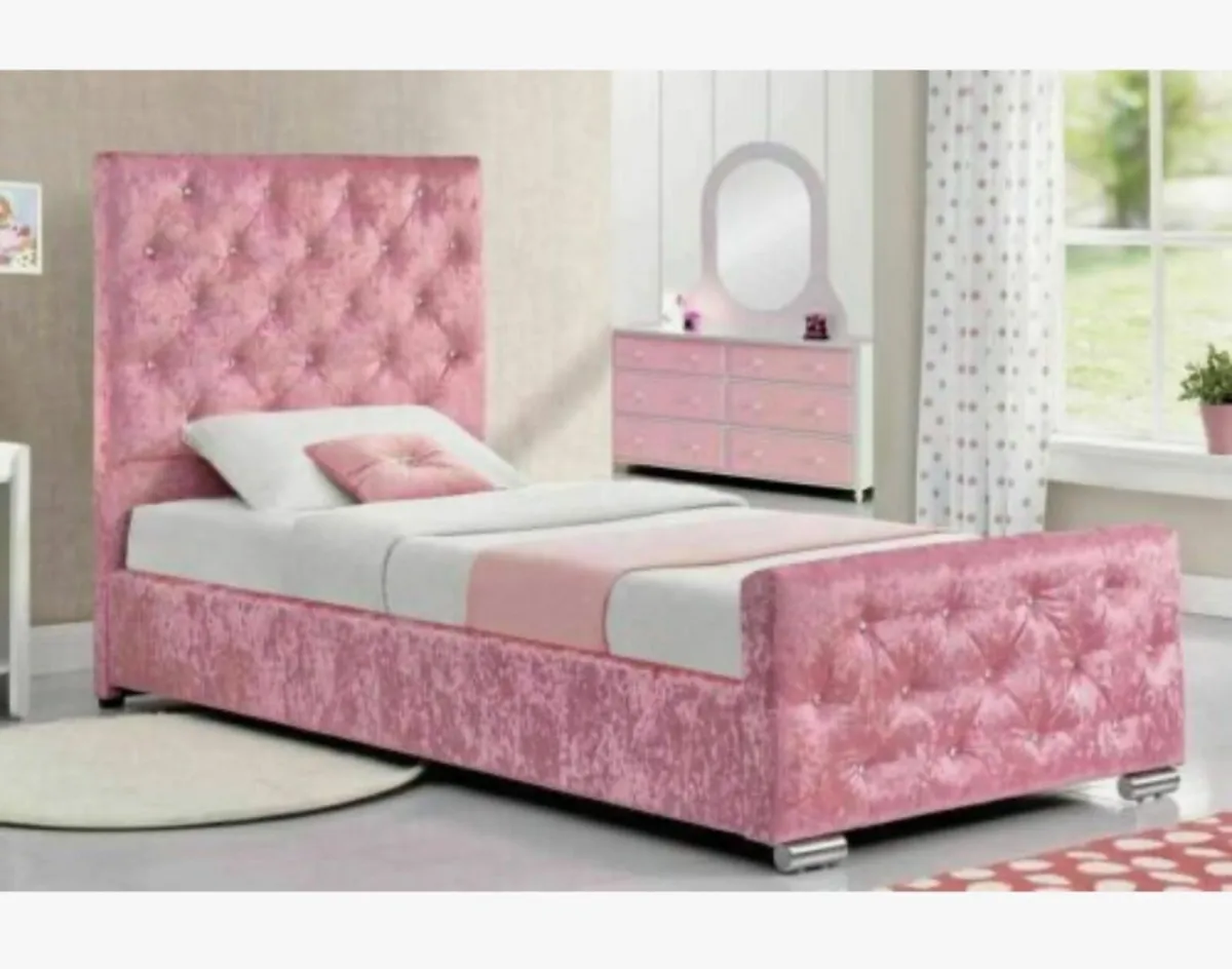 Single bed - Image 1