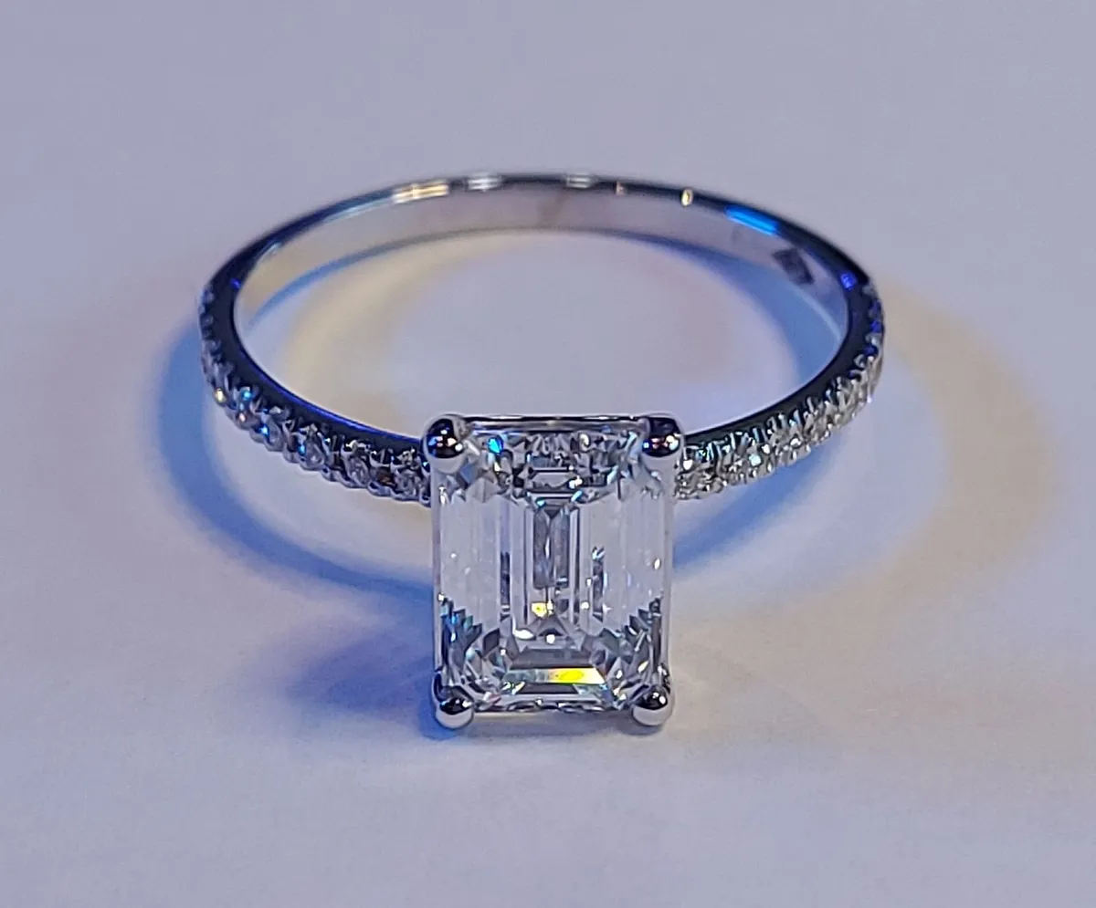 14k Gold ring with 2 ct Lab-Grown Diamond IGI - Image 1