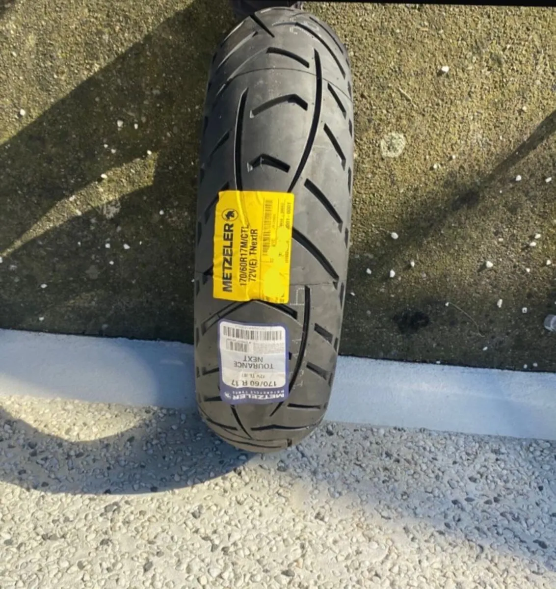 Tyre, Rocket screen - Image 1