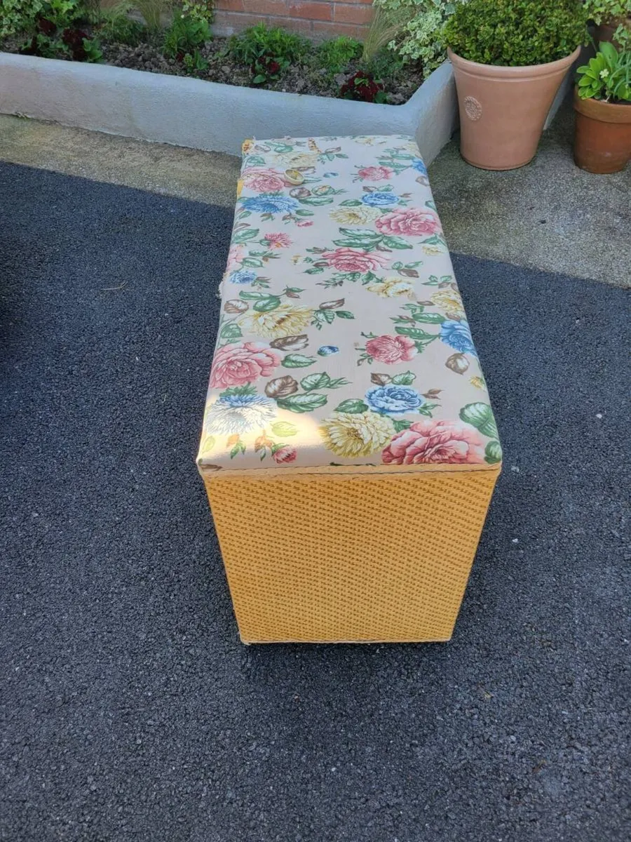 Wicker ottoman - Image 2