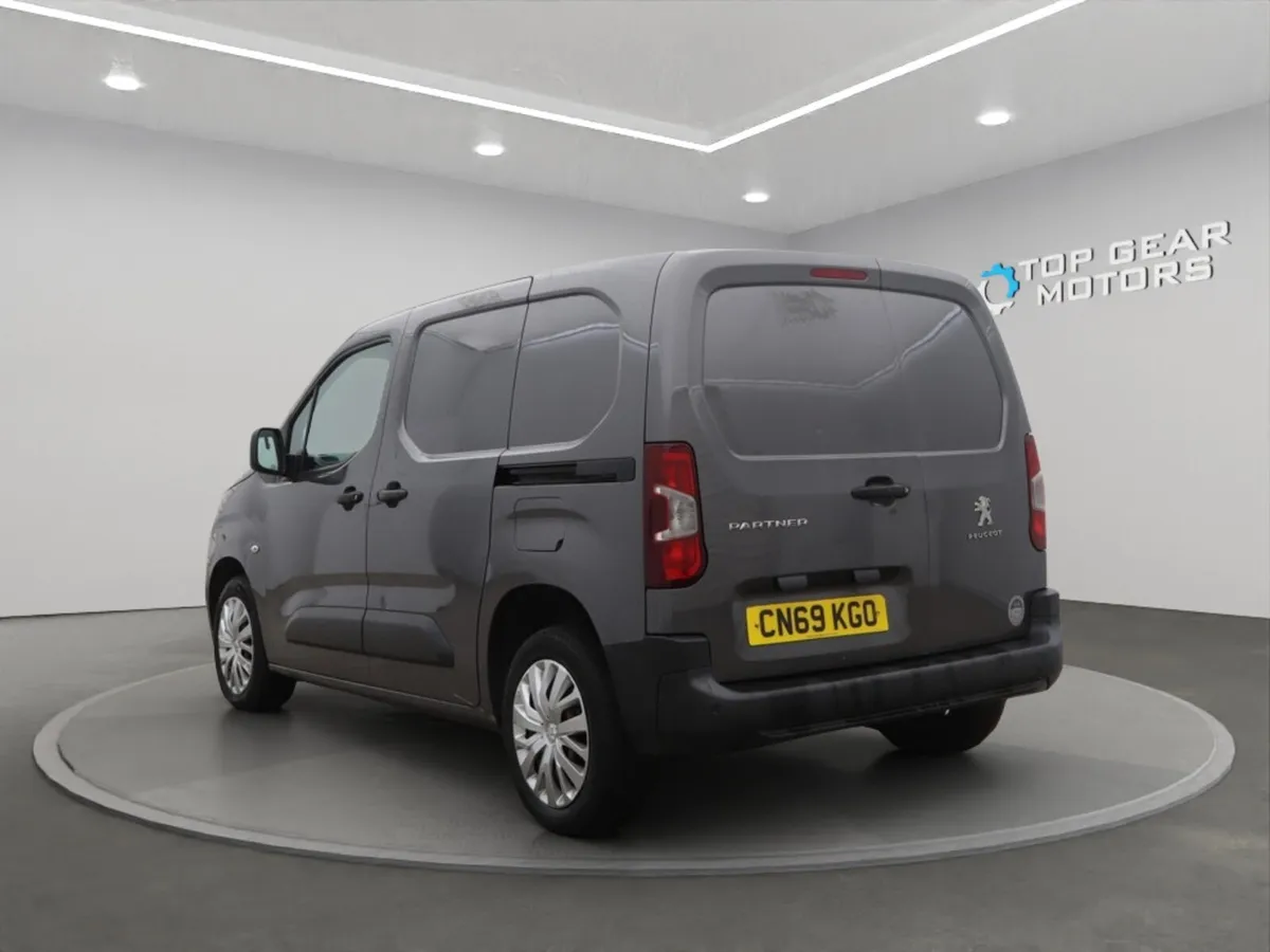 2019 Peugeot Partner Professional 1.6HDI 100BHP - Image 2