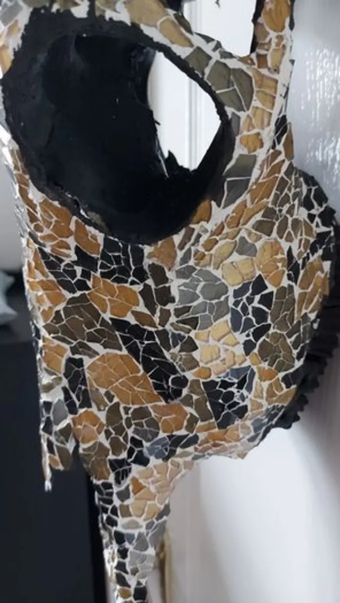 Glass Insert Bull Skull - Image 2