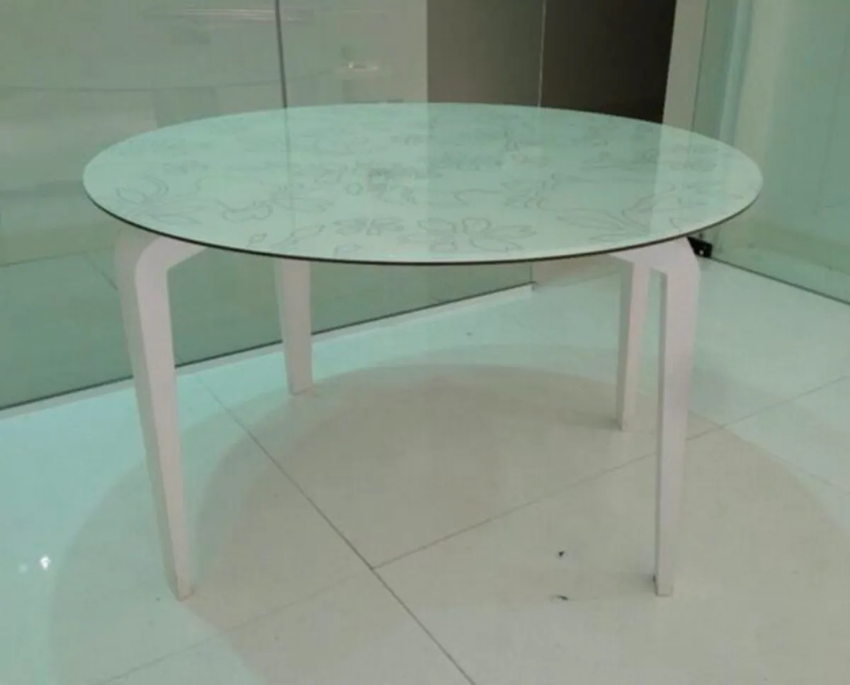 White glass top Poroda Table - Image 1