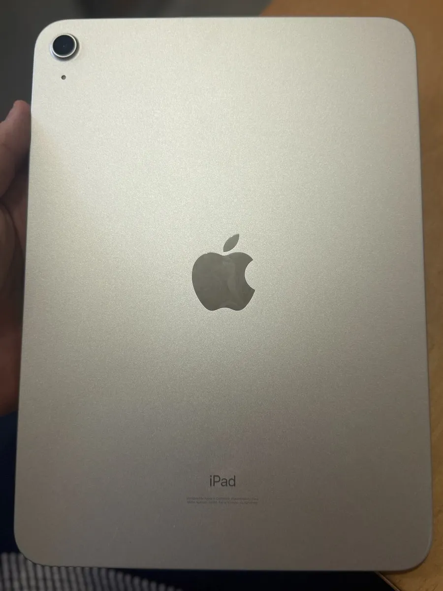 IPad 2024 Air 10th Gen - Image 1