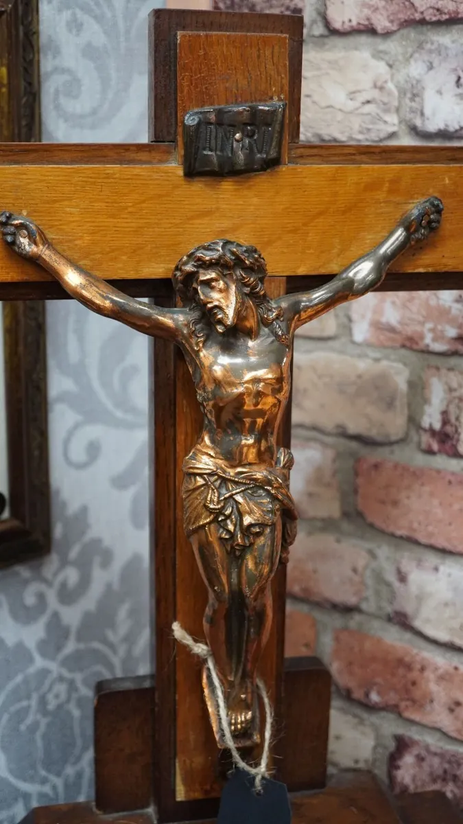 Vintage Crucifix - Image 2