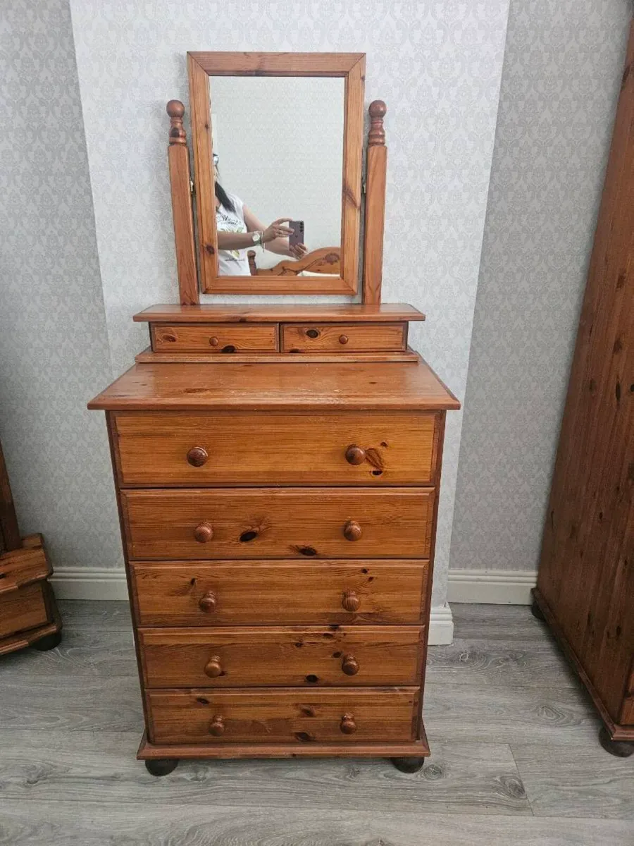 Bedroom furniture - Image 3