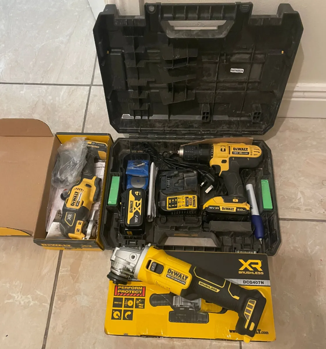 Kit Dewalt - Image 1