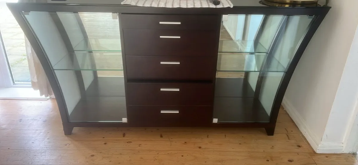 Contents of Apartment for Sale - Image 2