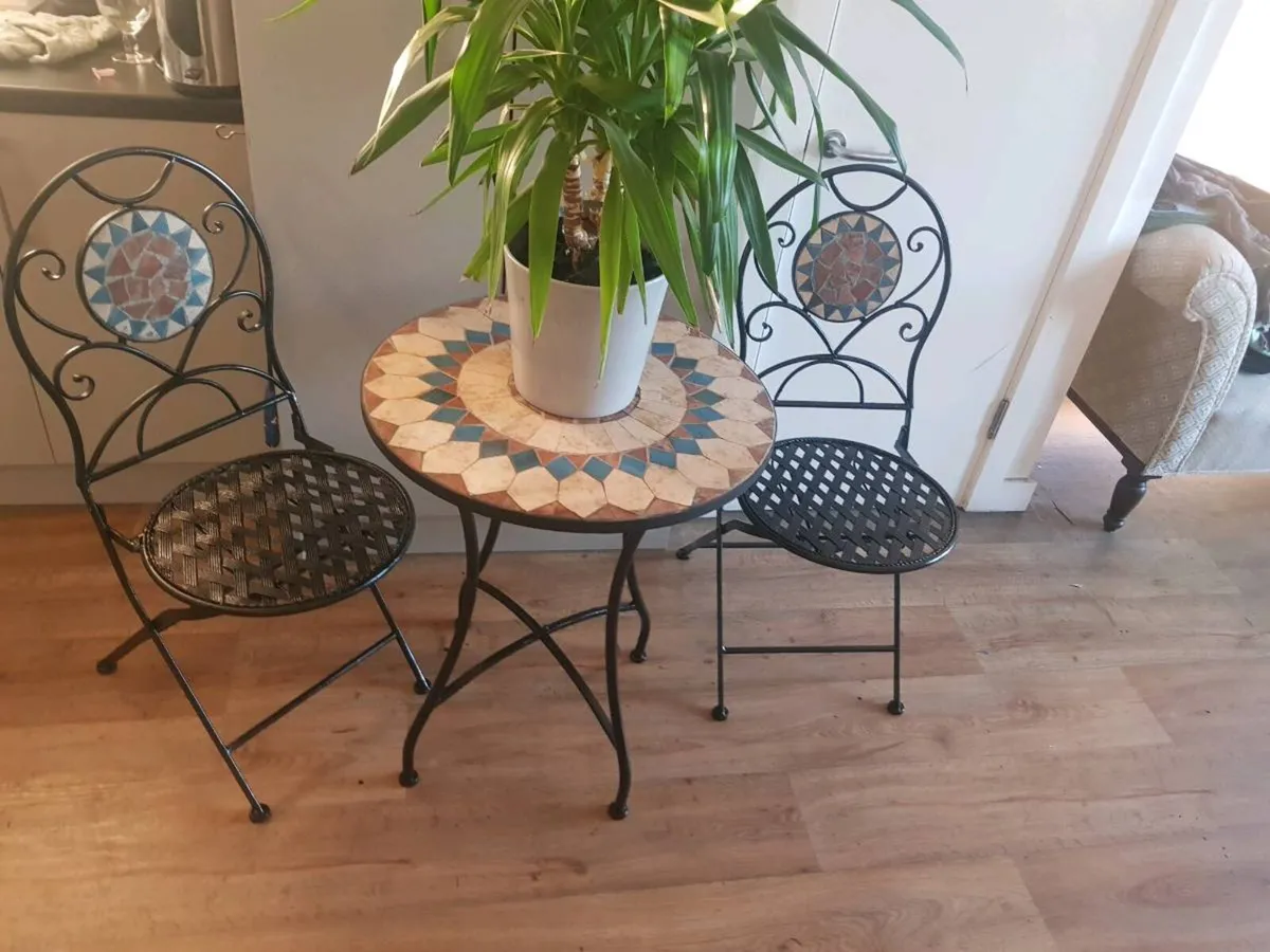Bistro set