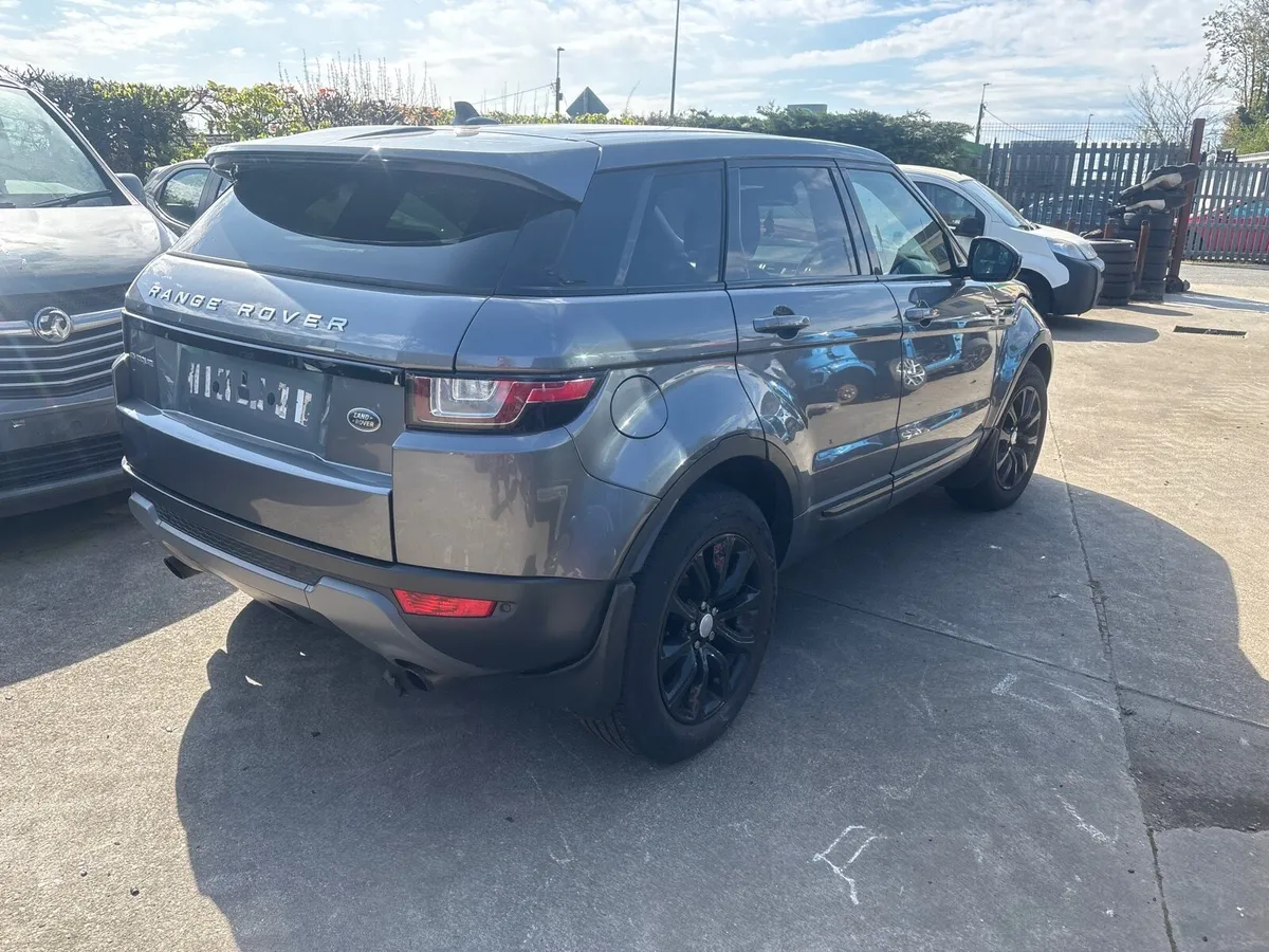 2017 Range Rover evoque for breaking - Image 3