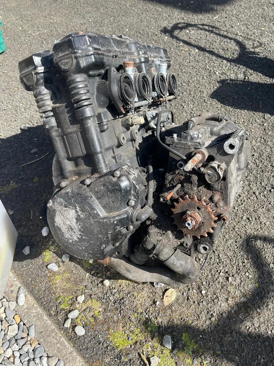 Gsx1250 engine - Image 1
