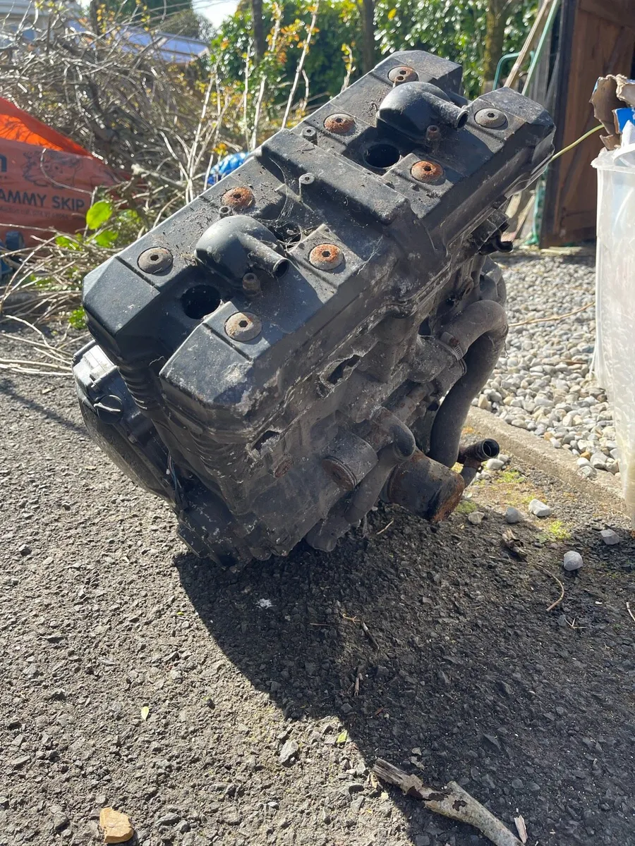 Gsx1250 engine - Image 3