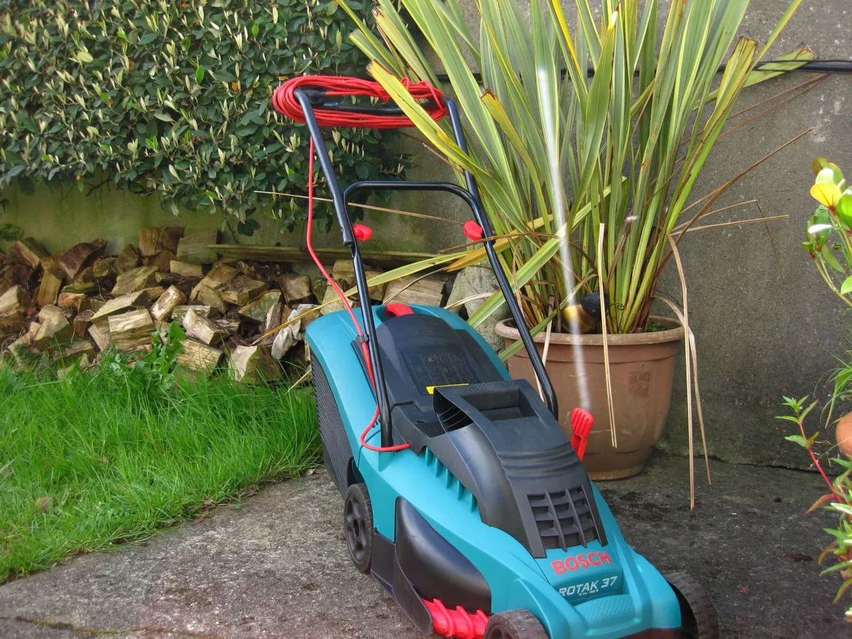 Spotless Bosch Rotak 37  Quality Electric Mower. - Image 3