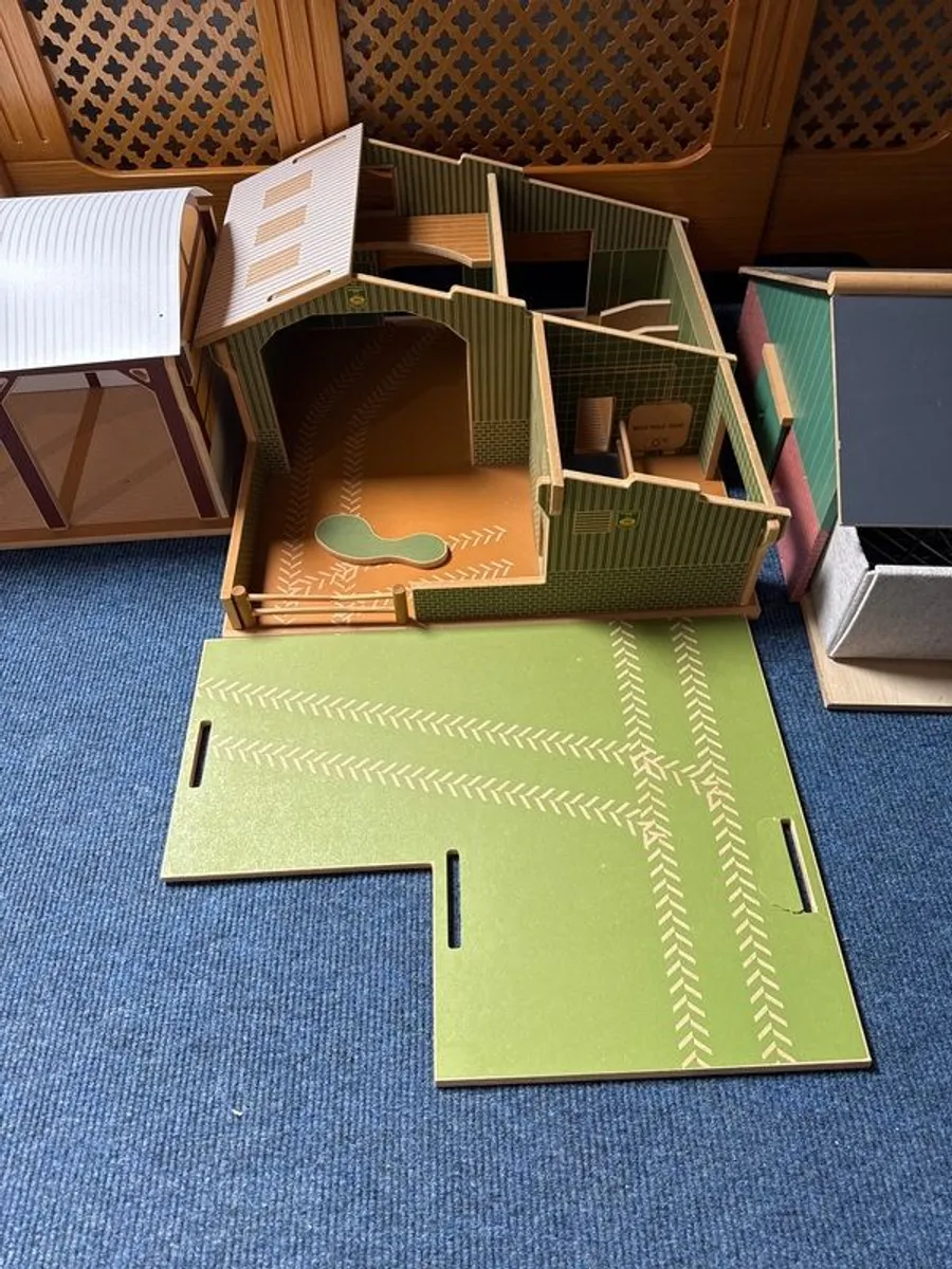 Farm sheds - Image 3