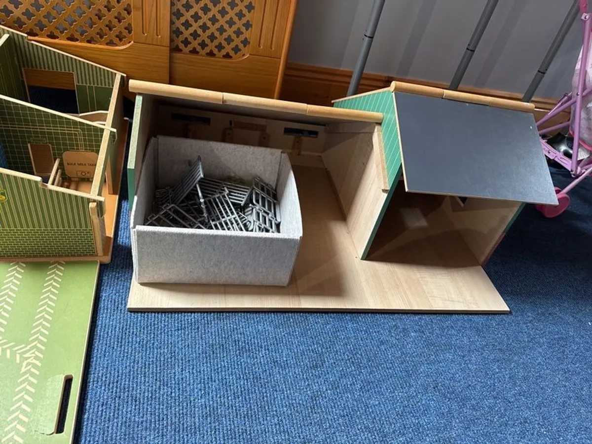 Farm sheds - Image 4