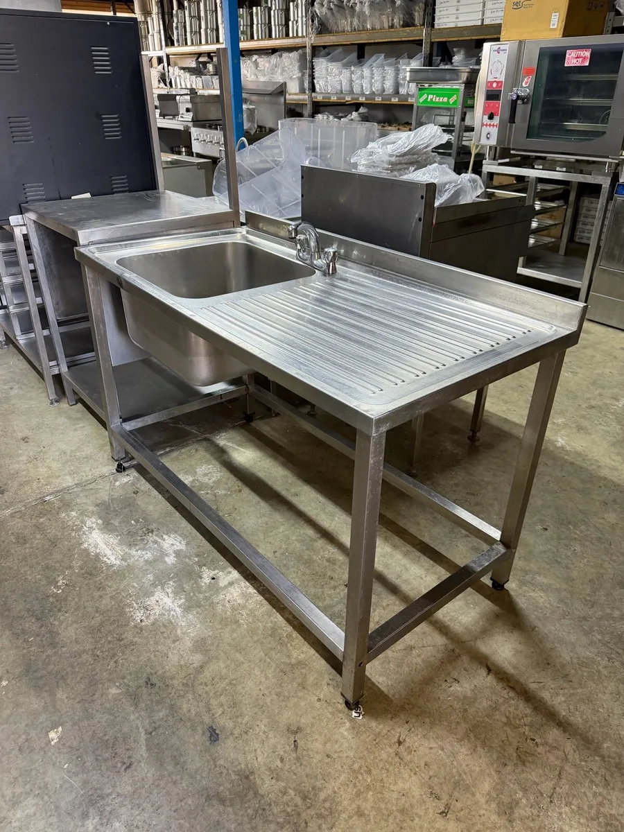 Stainless steel sink - Image 1