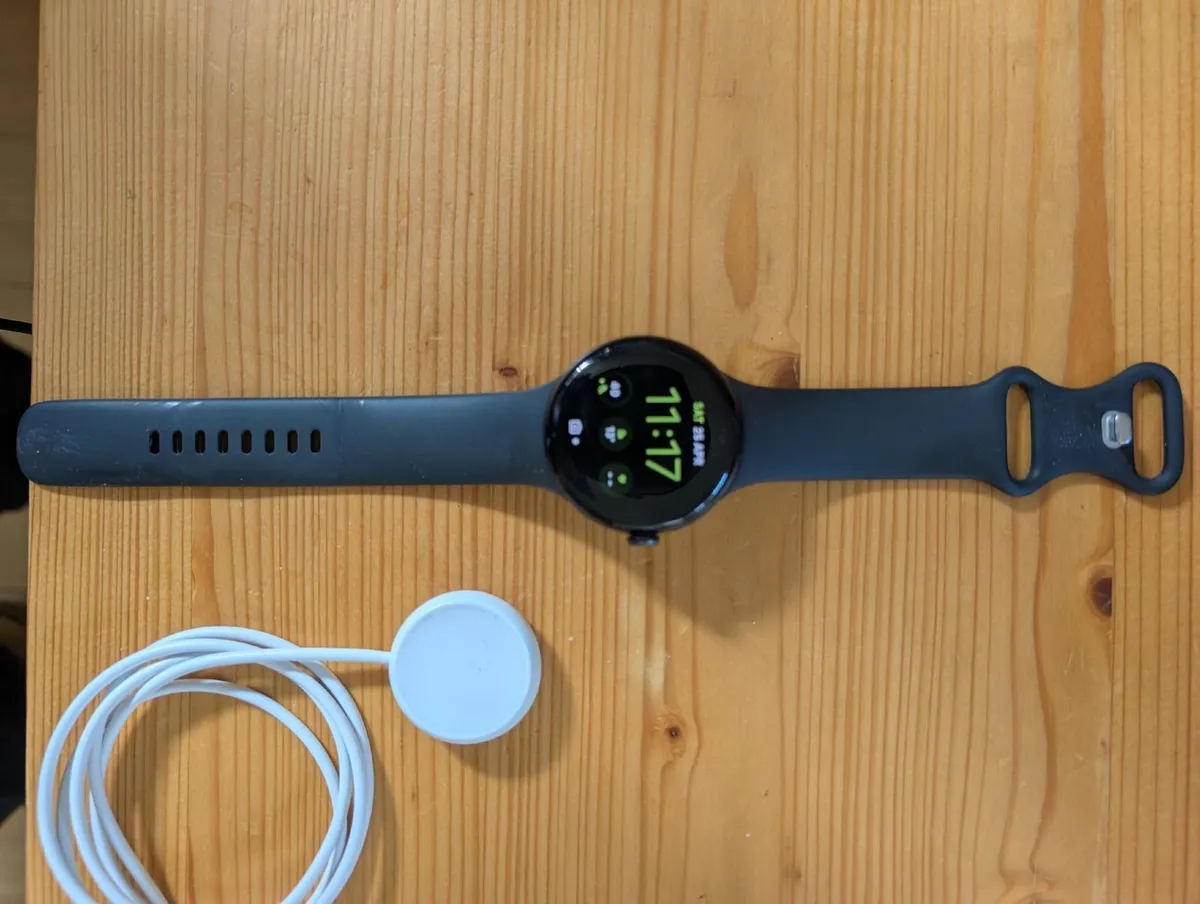Google Pixel Watch (1st Gen) - Excellent Condition - Image 2