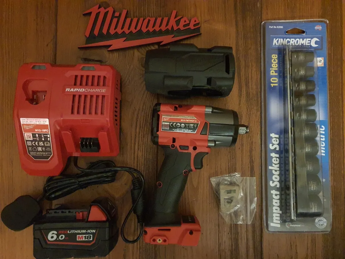 Milwaukee M18 Fuel 881Nm 1/2" Impact Wrench kit - Image 2